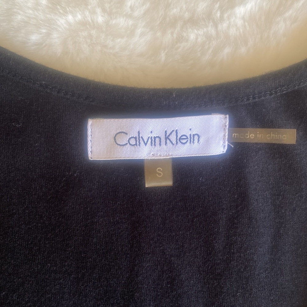 Calvin Klein Top - Picture 3 of 4